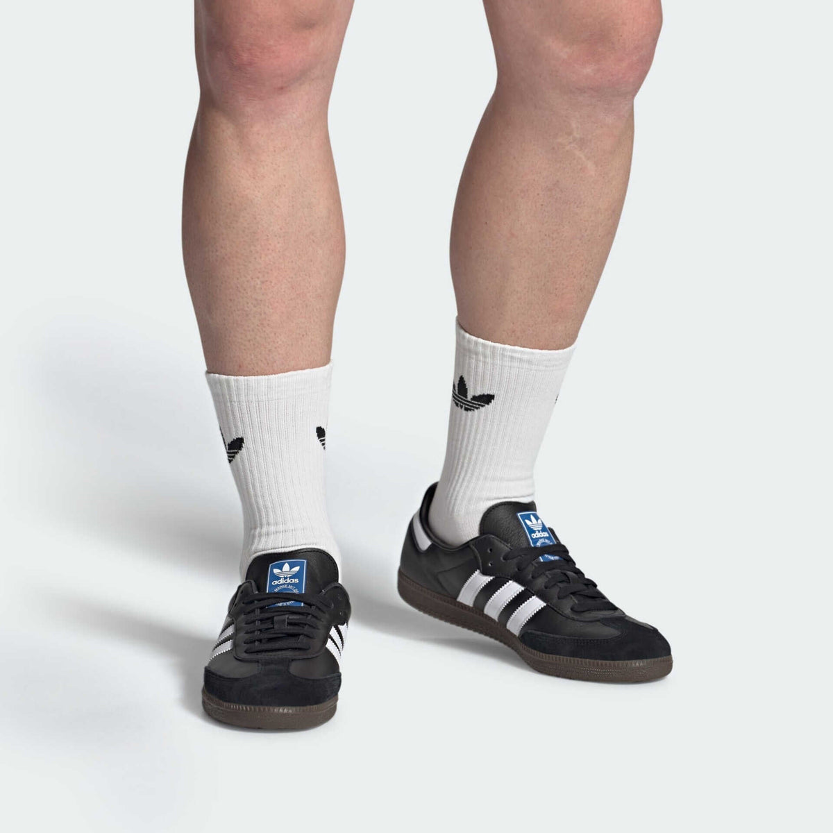 Casual Unisex (Black/Cloud White/Gum)