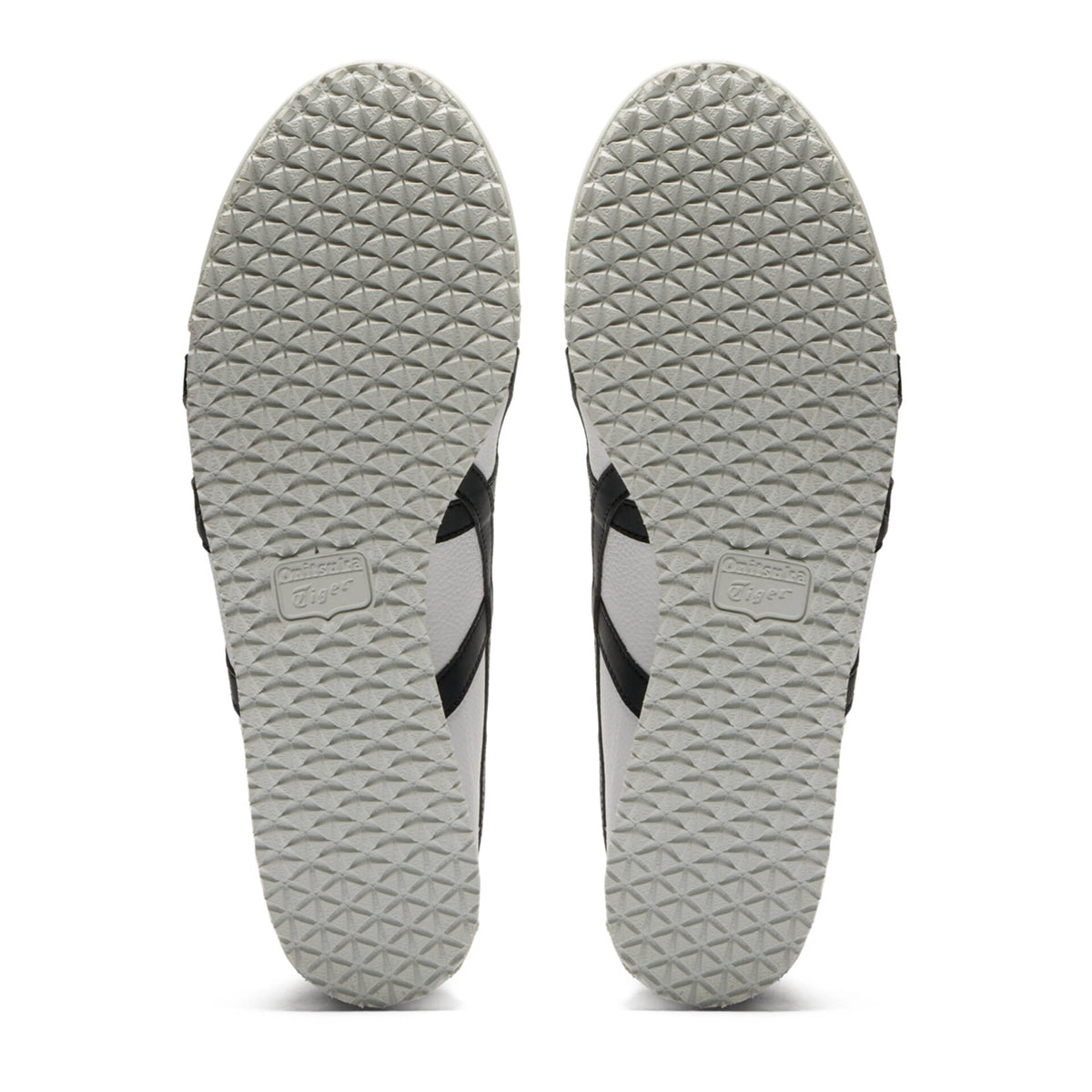 UNISEX SLIP ON (WHITE/BLACK)