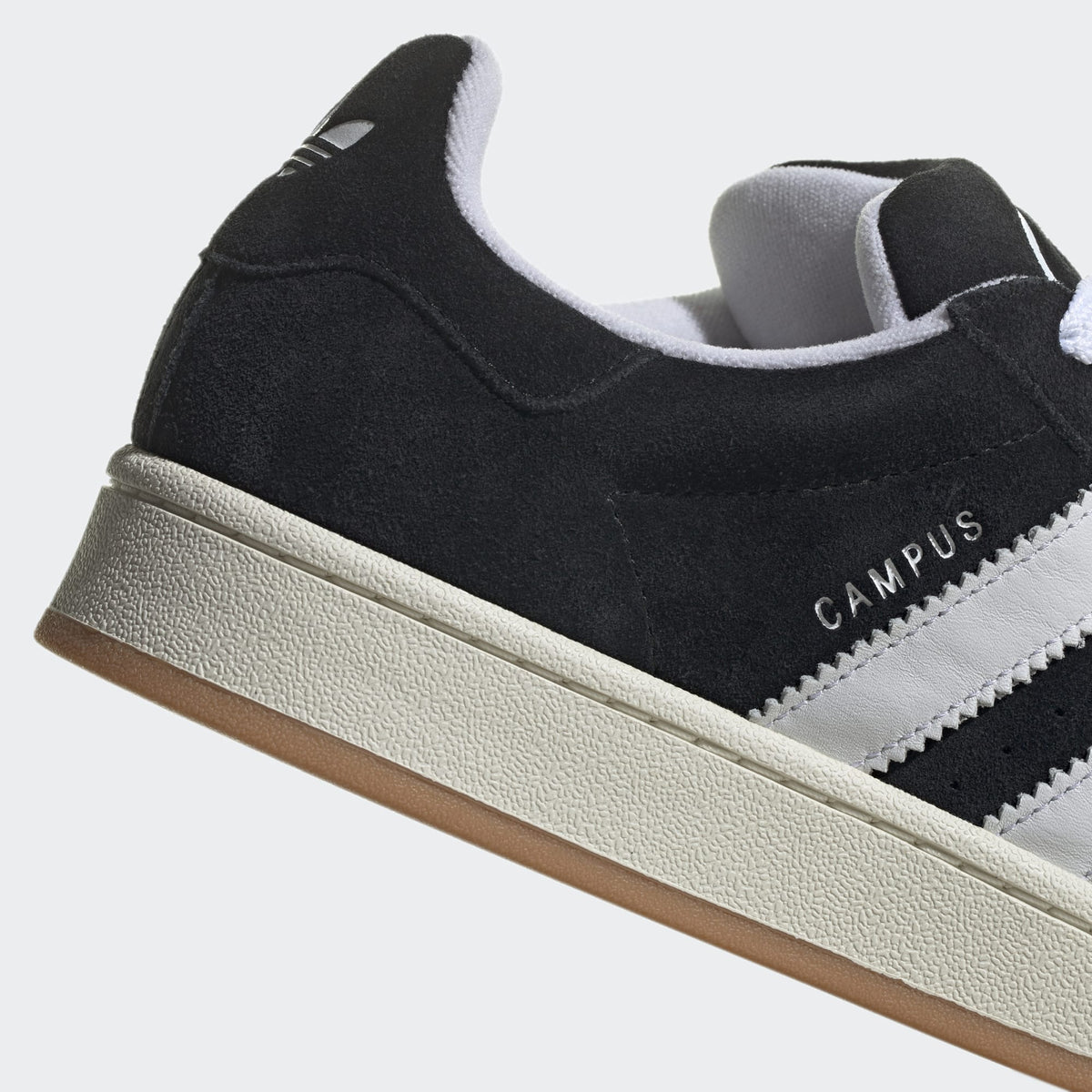 Casual Unisex (Core Black/Cloud White/Off White)