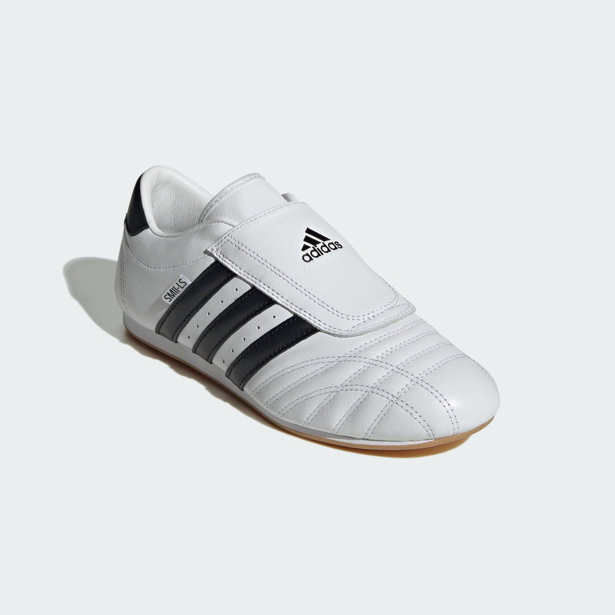 Casual Unisex (Cloud White/Core Black/Gum)