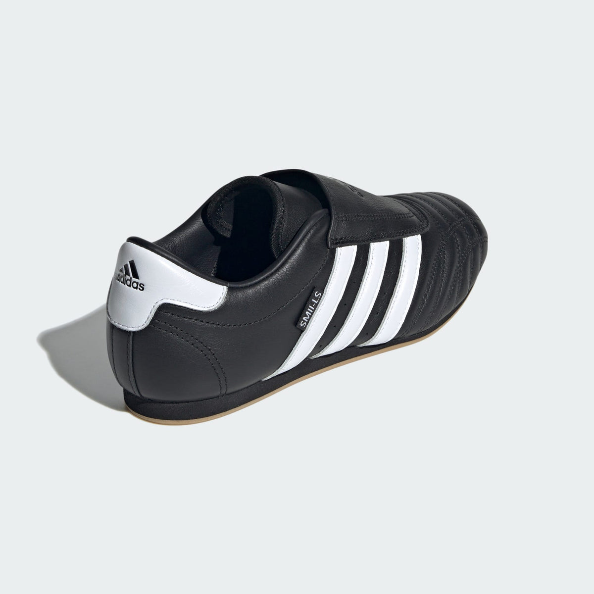 Casual Unisex (Core Black/cloud White/Gum)