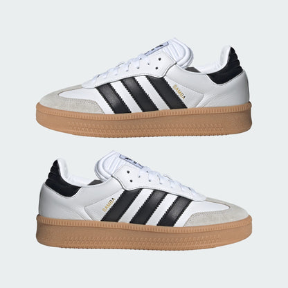 XLG Casual Unisex (Cloud White/Core Black/Gum)