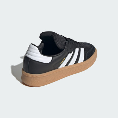 XLG Casual Unisex (Core Black/Cloud White/Gum)