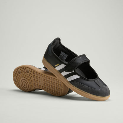 Jane Shoes (Cloud White/Carbon/Core Black)