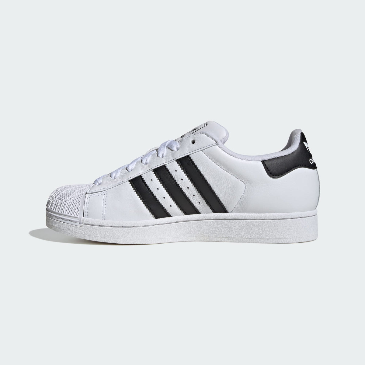 Casual Unisex (Cloud White/Core Black/Cloud White)