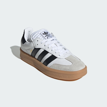 XLG Casual Unisex (Cloud White/Core Black/Gum)