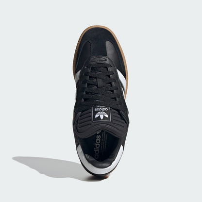 XLG Casual Unisex (Core Black/Cloud White/Gum)