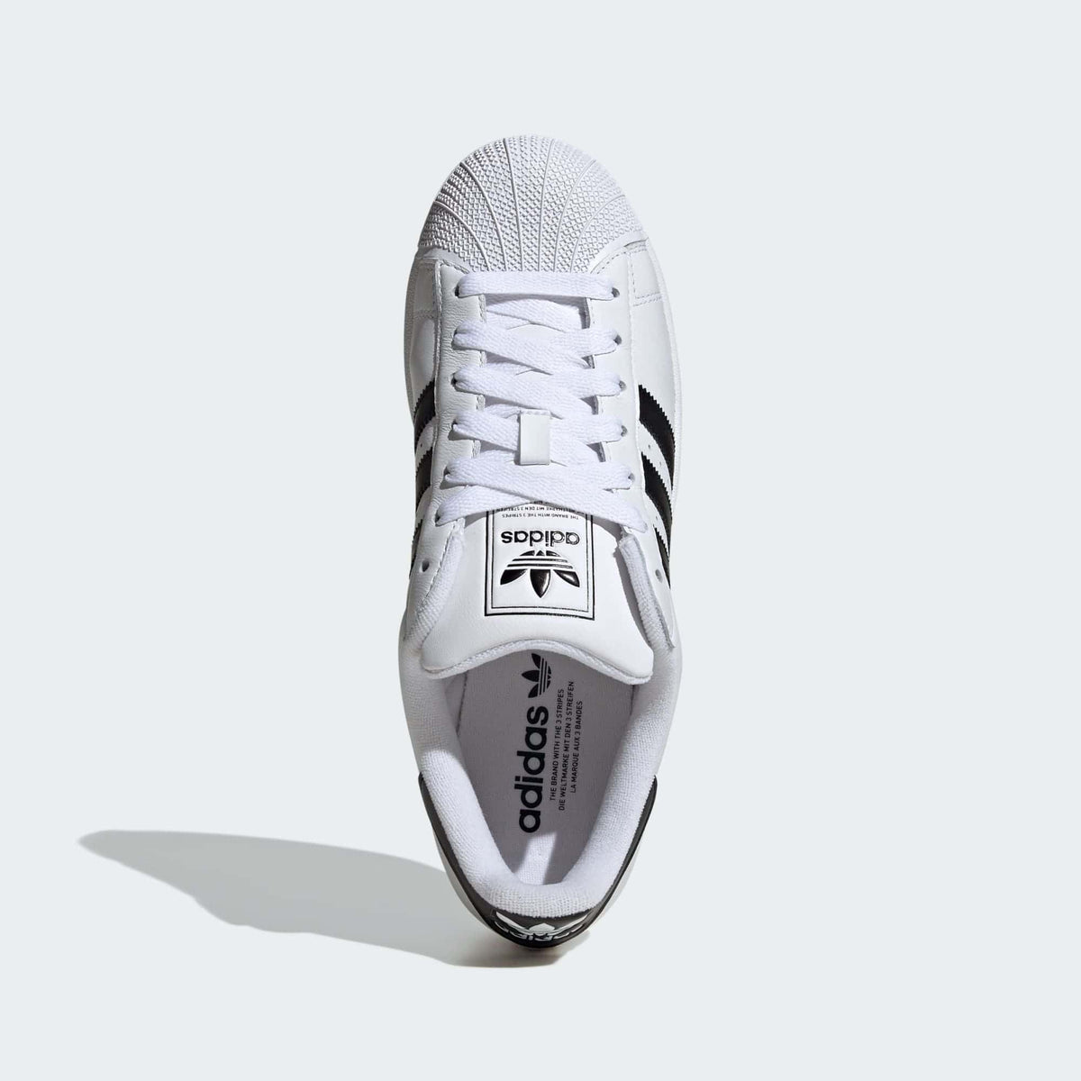 Casual Unisex (Cloud White/Core Black/Cloud White)
