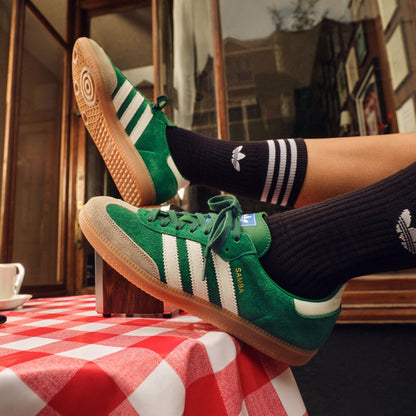Casual Unisex 
(Collegiate Green/Cloud White/Gum)